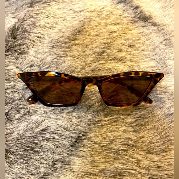 π€π Leopard Cat Eye Sunglasses in Brown ππ€ EUC - Picture 6 of 14